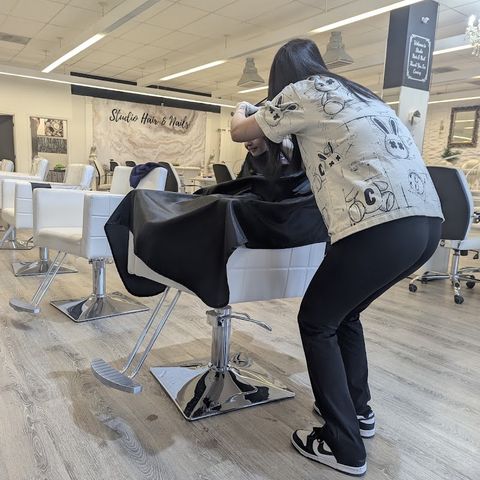 Hair and Nail Studio, nail salon in Hood River, OR